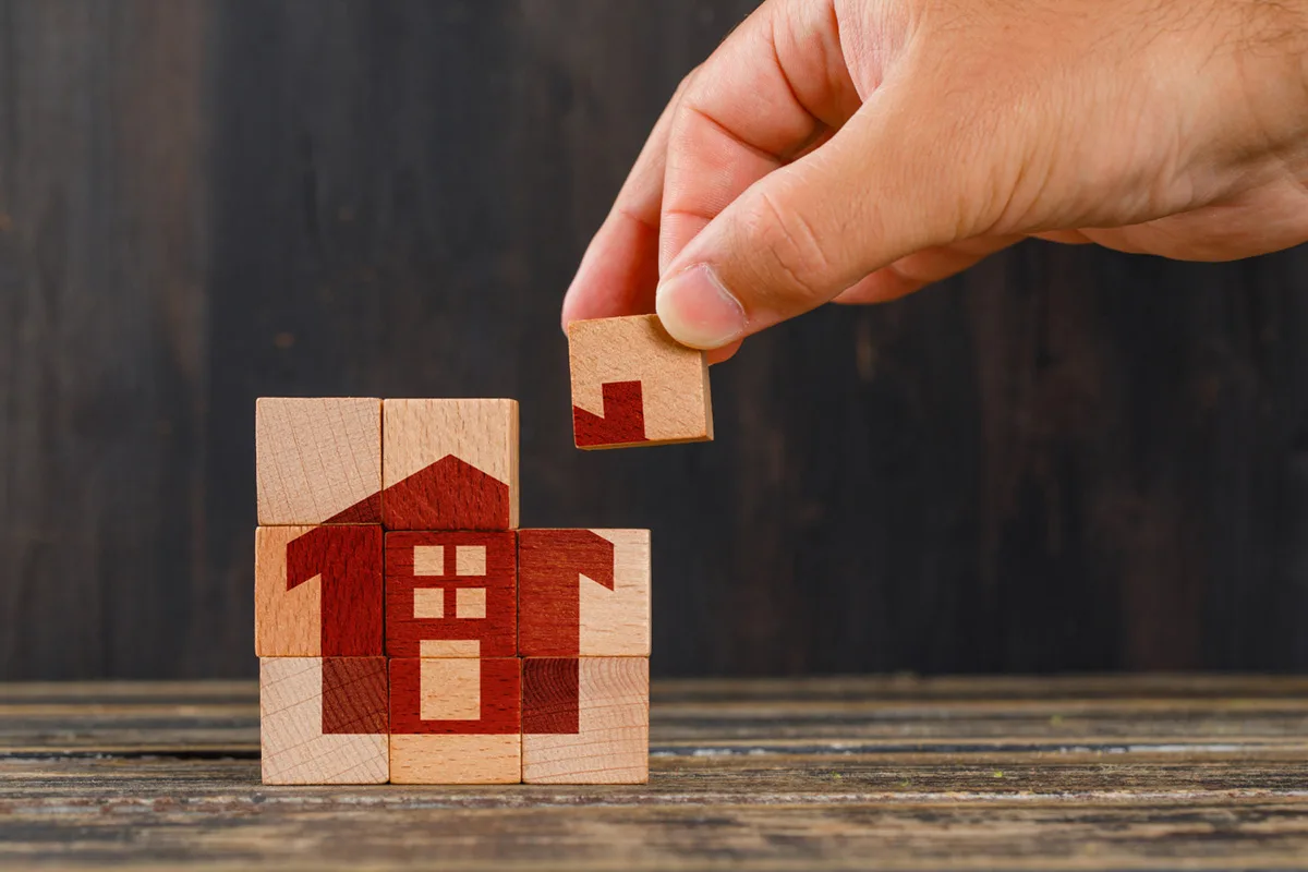 Understanding The Dangers Of Homes Without Home Insurance